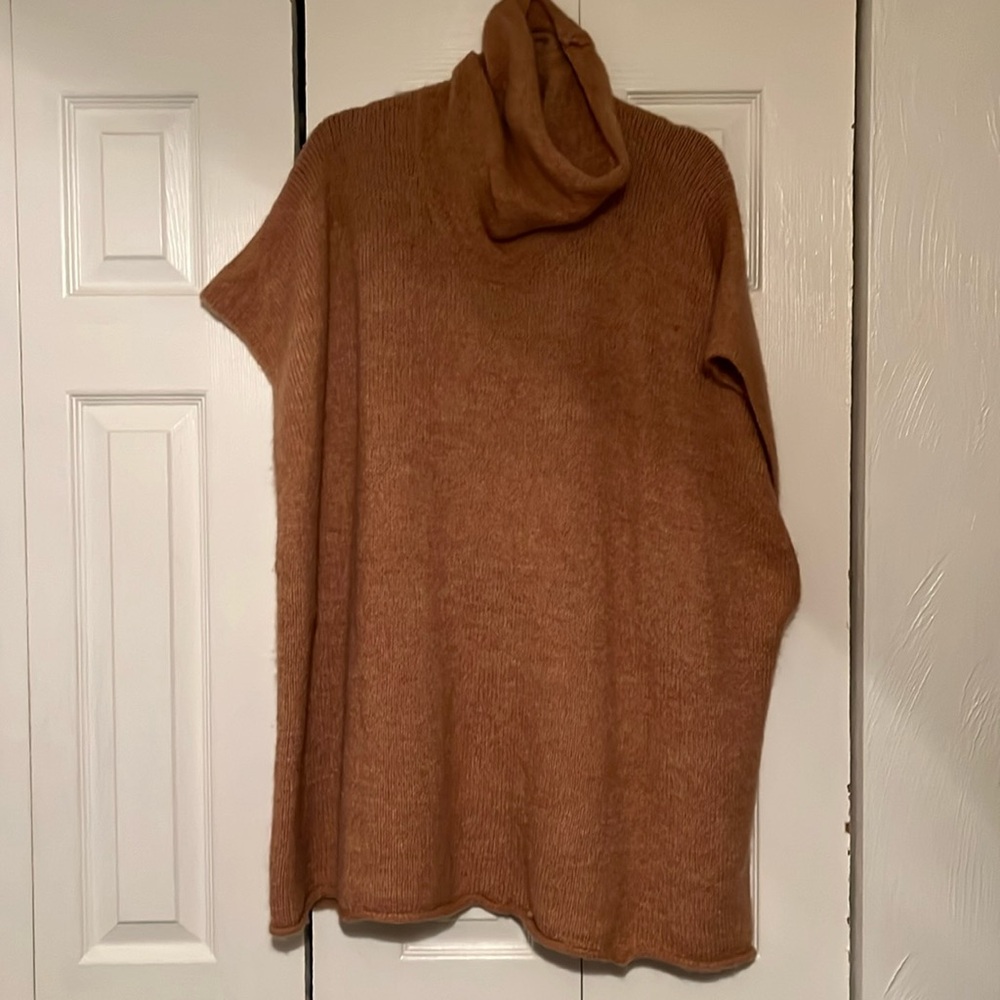 Funnel neck sweater